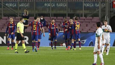 برشلونة ضد بيلباو.. البارسا يصل إشبيلية استعدادا لنهائي الكأس