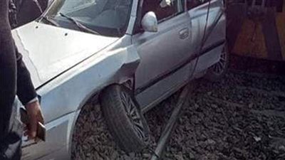 اصطدام قطار أبوقير بسيارة في الإسكندرية