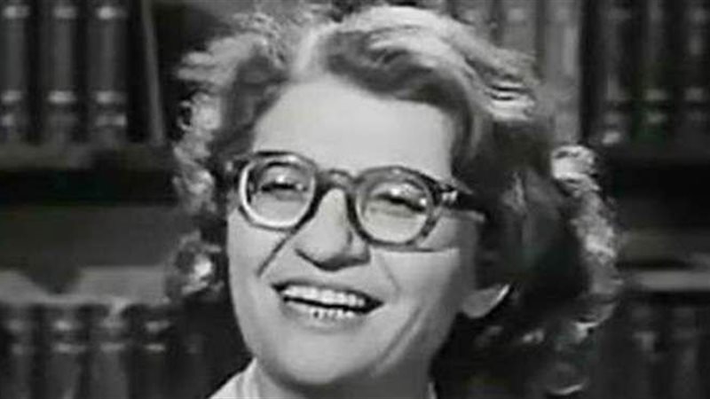 الفنانة زينب صدقى