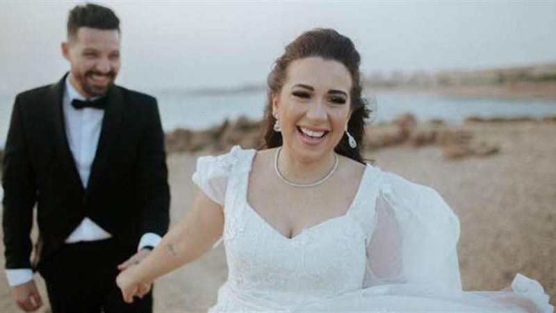 اسما شريف منير ومحمود