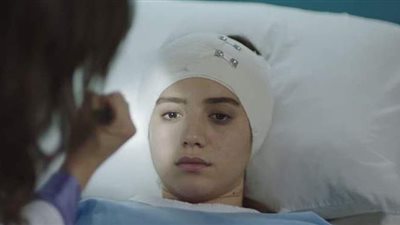 ضل راجل.. شهد ابنة ياسر جلال تستفيق من الغيبوبة ومشهد مؤثر على صوت أحمد سعد | فيديو