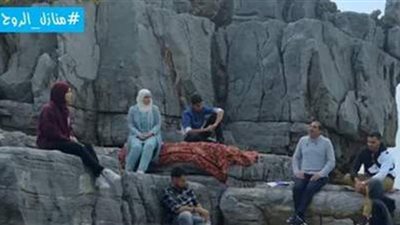 لماذا نحتاج إلى اليقين في الحياة؟.. عمرو خالد يجيب | فيديو