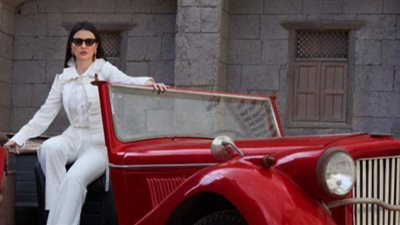 دينا فؤاد عن نجاح «اللي مالوش كبير»: ياسمين عبد العزيز نمبر 1.. والعوضي لديه كاريزما