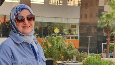 نعيمة عيسى مصممة الأزياء التراثية تطلق مجموعتها السيناوية الجديدة