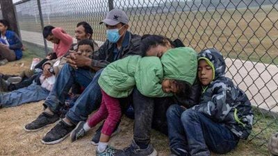 بايدن يتراجع عن قراره بشأن اللاجئين