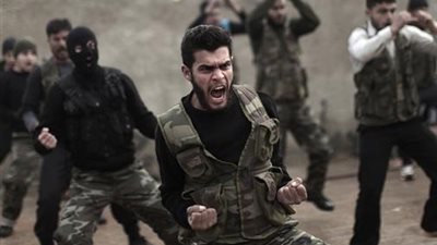 أستراليا تعتقل رجلا أرسل مقاتلين لسوريا