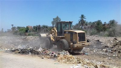 رفع 50 طن قمامة ومخلفات صلبة بحملة بمركز جهينة في سوهاج