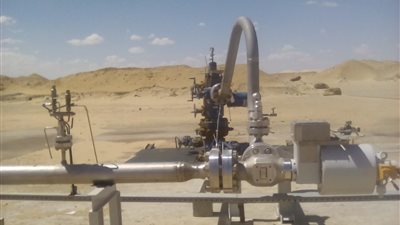 23 صورة في جولة «فيتو» لأكبر حقول «بدر للبترول» بالصحراء الغربية