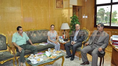 بالصور.. رئيس جامعة كفرالشيخ يلتقي نائب رئيس 