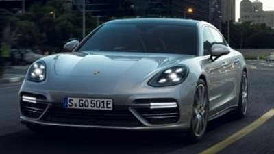 لامبورجيني تستعير محركات بورش باناميرا الكهربائية