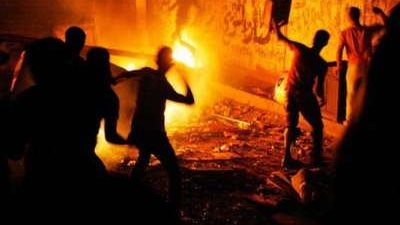 ناشط سياسى يتهم ضابطا بالتحريض على 