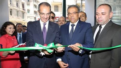 وزير الاتصالات يفتتح مكتبي بريد الإسكندرية الرئيسي وسيدي جابر