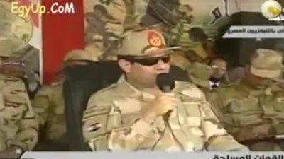 «البدلة الشتوية» تعيد «شائعة» اغتيال «السيسى».. «الحرية والعدالة» تعتبرها دليل صدقها وكذب الإعلام المصرى.. والمتحدث العسكرى يرد بالفيديو الأصلى لتصريحات «ا