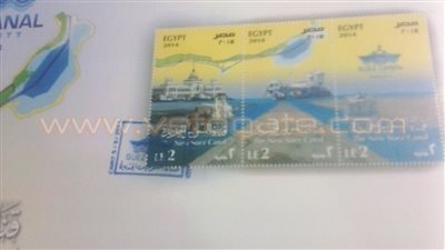 وزير الاتصالات يدشن طابع قناة السويس أثناء زيارته لها