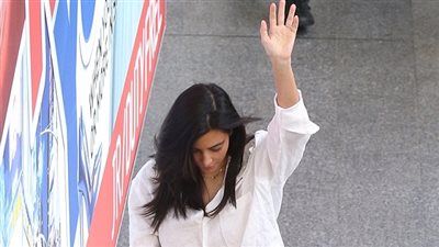 بالفيديو والصور.. كيم كارداشيان تغادر أستراليا بعد حفل كانيي ويست