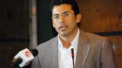 «أشرف صبحي» يجتمع بنظم ومعلومات «الشباب والرياضة»