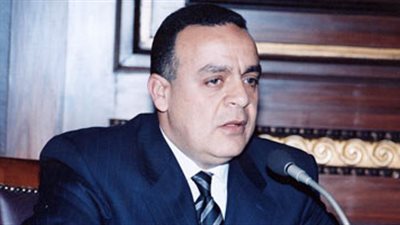 التحقيق في بلاغ الكاتب مجدي عفيفي ضد عبد الرحيم علي