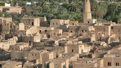 بالصور.. وزير الآثار يفتتح مدينة القصر الإسلامية بالواحات الداخلة