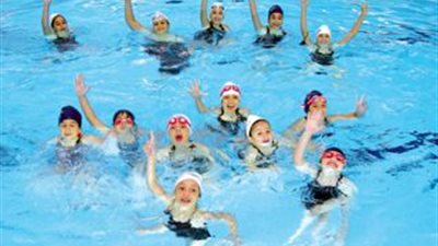 لاعبات منتخب «الباليه المائي» يشاركن في مؤتمر اللجنة الأوليمبية