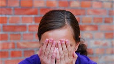 مأساة «رحمة» طفلة قادها انفصال والديها للاكتئاب والانتحار شنقا