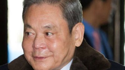 رئيس «سامسونج» يخسر 10.2 مليار دولار في سرير المرض