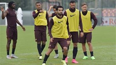 بالصور.. «محمد صلاح» يختتم استعداداته مع روما قبل مواجهة فروسينوني