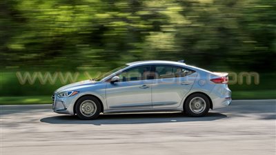 بالصور.. هيونداي تكشف عن «النترا 2017»