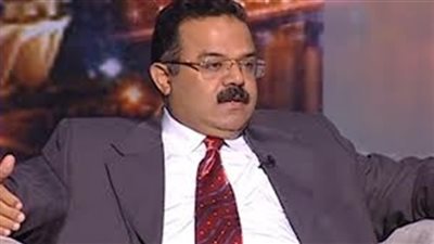 العسقلانى: تخفيض أسعار السلع الأساسية أهم من الخضر والفاكهة