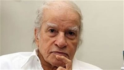 أحمد رجب يكتب: أنت والقمر وبختك