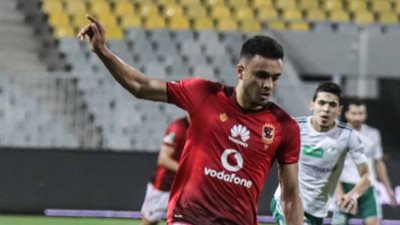 صلاح محسن ينتظم في مران الأهلي الجماعي