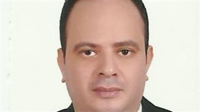 زوجة داخل محكمة الأسرة: دهسني بالسيارة بعد اكتشافي خيانته