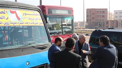 توفير 8 أتوبيسات نقل جماعي بالمجان لخدمة أهالي حدائق أكتوبر | صور