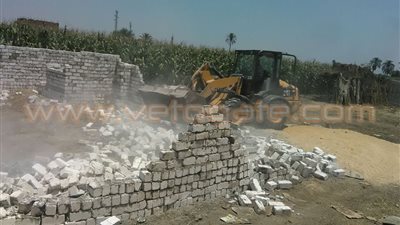 إزالة 37 حالة تعد على الأراضي الزراعية بالقليوبية