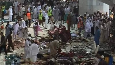 السعودية تعلن حالة الطوارئ القصوي بالمستشفيات عقب حادث الحرم المكى