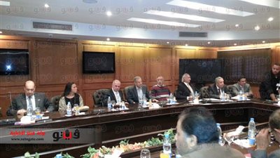 بالصور .. بدء اجتماع 
