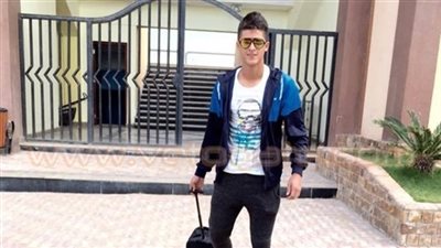 أحمد الشيخ يشارك في تدريبات الأهلي الأحد