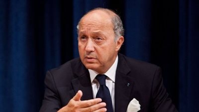 فرنسا تعرب عن أسفها وتضامنها مع السعودية في حادث الحرم المكي