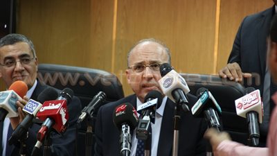 بالفيديو والصور ..