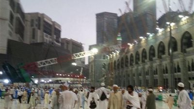 زعماء العرب يعزون الملك سلمان في ضحايا الحرم المكي.. «السيسي» يواسي خادم الحرمين هاتفيًا.. أمير الكويت يعرب عن حزنه العميق.. ملوك «المغرب والبحرين» يدعون للشهداء والمصابين.. وأمير 