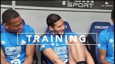 هدرسفيلد ينشر فيديو للظهور الأول لرمضان صبحي مع الفريق