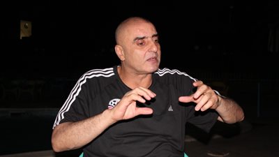 عزمي مجاهد: 
