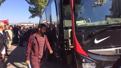 «صلاح» يصل مع روما مدينة «فروسينوني» استعدادا لمواجهة اليوم