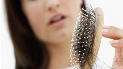 بالبصل والشعير وجوز الهند تخلصى من مشكلة تساقط الشعر نهائيا