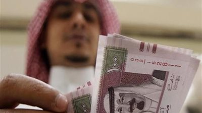 الريـال السعودي يستقر.. والدينار الكويتي بـ 29.36 جنيهًا