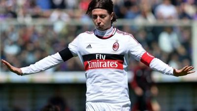 بالفيديو.. فورنتينا يتعادل مع ميلان بهدفين فى الكالتشيو