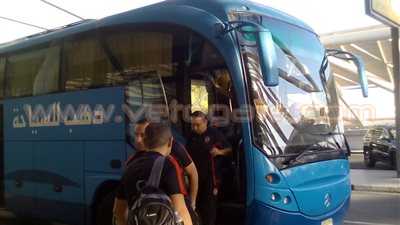 «جهاز الأهلي» يصل المطار لإنهاء إجراءات سفر اللاعبين إلى المغرب