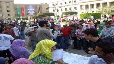 طلاب دار العلوم يطالبون بإقالة العميد