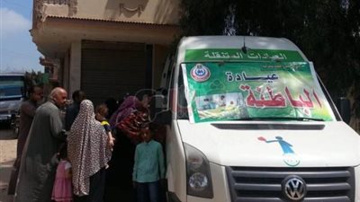 الكشف على 1679 حالة خلال قافلة طبية مجانية بالشرقية