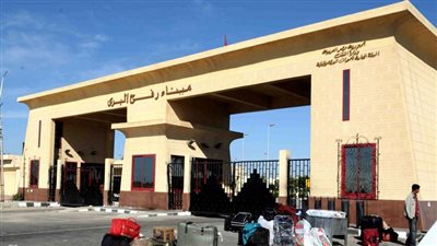 خلف يطالب حماس بغلق الأنفاق مقابل فتح معبر رفح