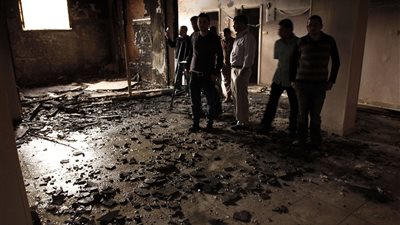 مستشفى ميدانى بالكاتدرائية لعلاج المصابين